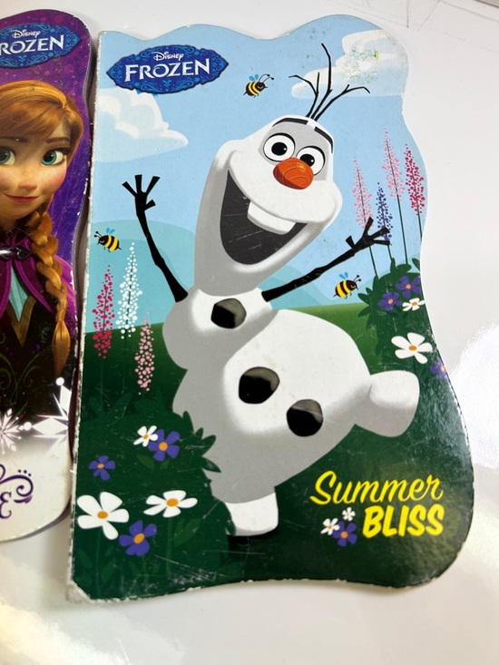 Lot of 3 Disney Frozen Books Forever Sisters, Land of Snow and Ice, Summer Bliss - Picture 4 of 12